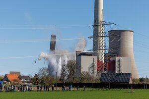 Sprengung des Kohlekraftweks Ibbenbüren
