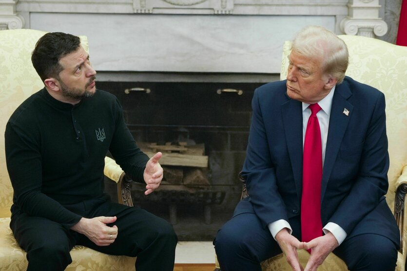 US-Präsident Donald Trump (r) trifft den ukrainischen Präsidenten Wolodymyr Selenskyj im Oval Office des Weißen Hauses