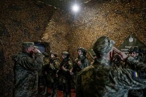 Man sieht Ukrainische Soldaten.