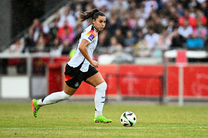 Lena Oberdorf bei einem Spiel der Nationalmannschaft.