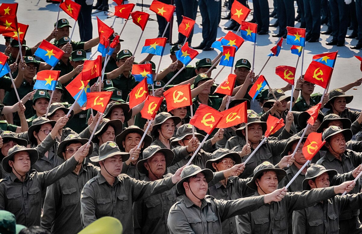50 Jahre Kriegsende in Vietnam: Riesige Militärparade in Ho-Chi-Min-Stadt