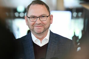 Portrait von Frank Wernecke, Vorsitzender der Dienstleistungsgewerkschaft Verdi