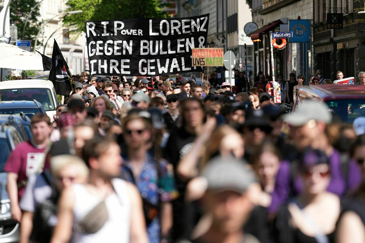 Proteste am 1. Mai in Hamburg: Keine Wurst, aber Widerstand