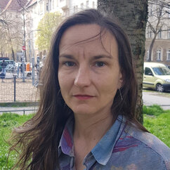 Brustbild Theodora Becker