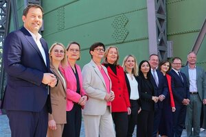 Die neue Regierungsriege der SPD, Klingbeil dominierend an der Spitze