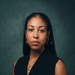 Die Autorin Aisha Kadiri