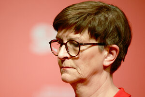 Frau im Seitenprofil