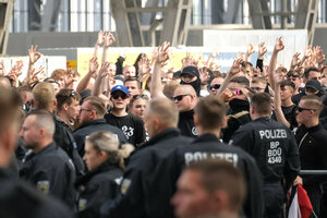Jugendliche Neonazis mit 