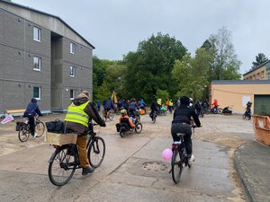 Menschen auf dem Fahrrad