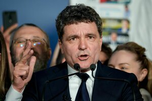 Präsidentschaftskandidat Nicușor Dan spricht nach Schließung der Wahllokale