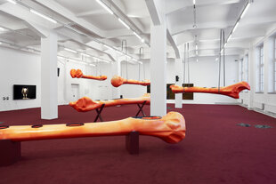 Die Installation Over Land and Sea im Kunsthaus Hamburg.