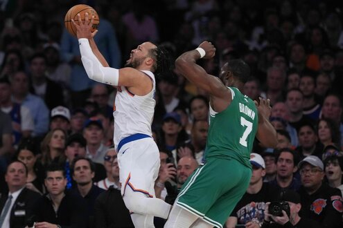 Jalen Brunson beim Wurf aus dem Sprung heraus