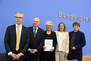 Die Wirtschaftsweisen in der Bundespressekonferenz