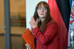 Das Bild zeigt die zurück getretene brandenburgische innenministerin Katrin Lange (SPD).