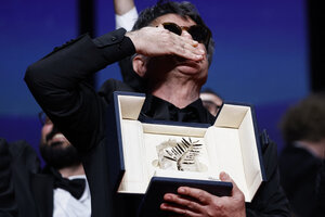 Jafar Panahi wirft Kusshände