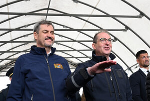Dobrindt neben Markus Söder