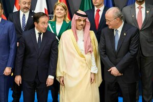 Gruppenbild des Ministertreffens in Madrid