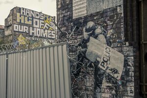 Die Wagenburg Köpi in der Köpenicker Straße nach der Räumung durch die Polizei am 15.10.2021. Auf einem Wandgraffiti ist zu lesen: 