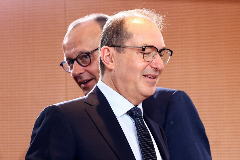 Kanzler Merz und Innenminister Dobrindt.