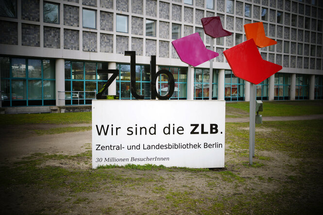 Das Bild zeigt die Zentral- und Landesbibliothek von Berlin am Blücherplatz