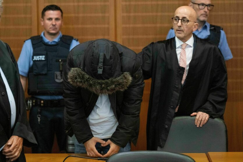 Der Verurteilte Alaa M. beim Prozess im Sicherheitssaal des Oberlandesgerichts in Frankfurt am Main