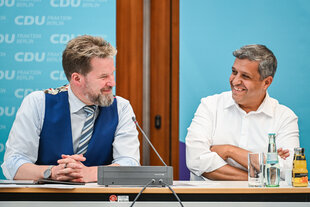 Dirk Stettner (CDU) und Raed Saleh (SPD) am Sonntag im Abgeordnetenhaus