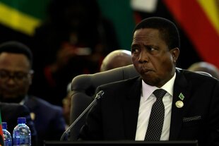 Edgar Lungu verzieht den Mund