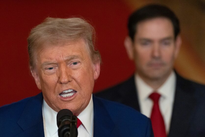 US-Präsident Donald Trump und US-Außenminister Pete Hegseth