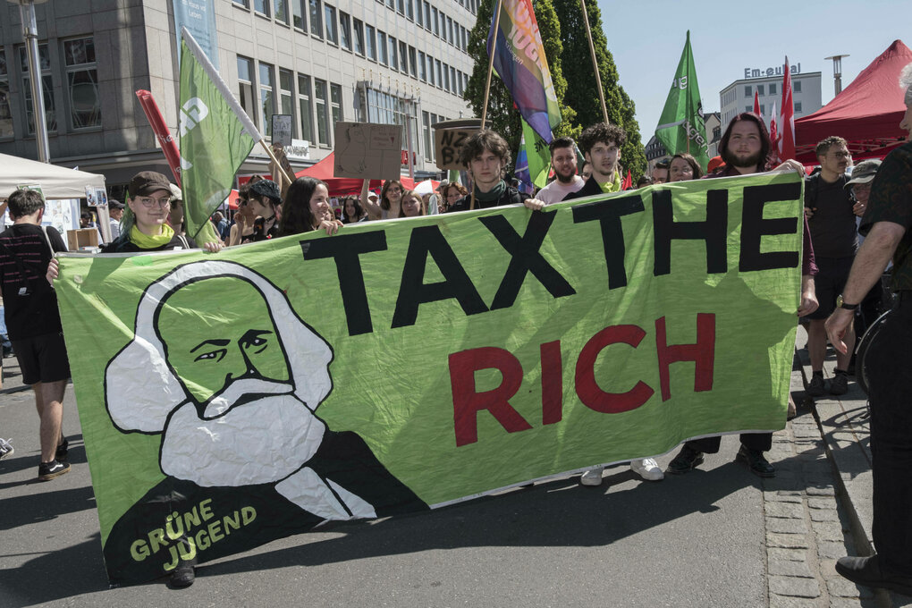 Eine Demontration in Nürnberg unter dem Motto: "Mach dich stark mit uns"