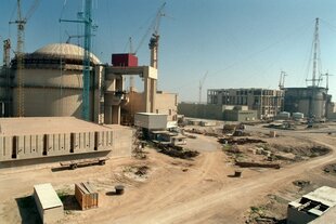 Iranisches Atomkraftwerk Buschehr im Bau
