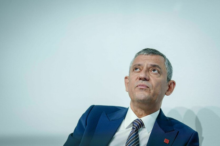 Özgür Özel