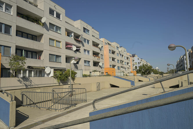 Das Bild zeigt die High-Deck-Siedlung, Neukölln, Berlin, Deutschland