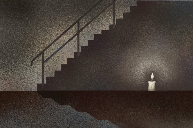 Illustration einer Treppe im Dunkeln mit einer Kerze davor