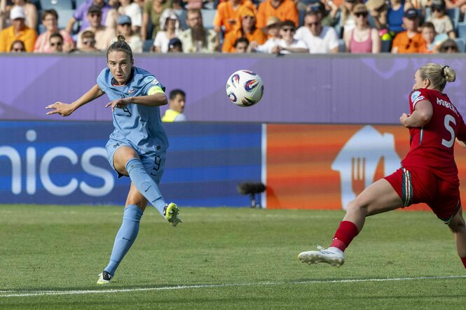 Niederländerin schießt 1:0 gegen Wales