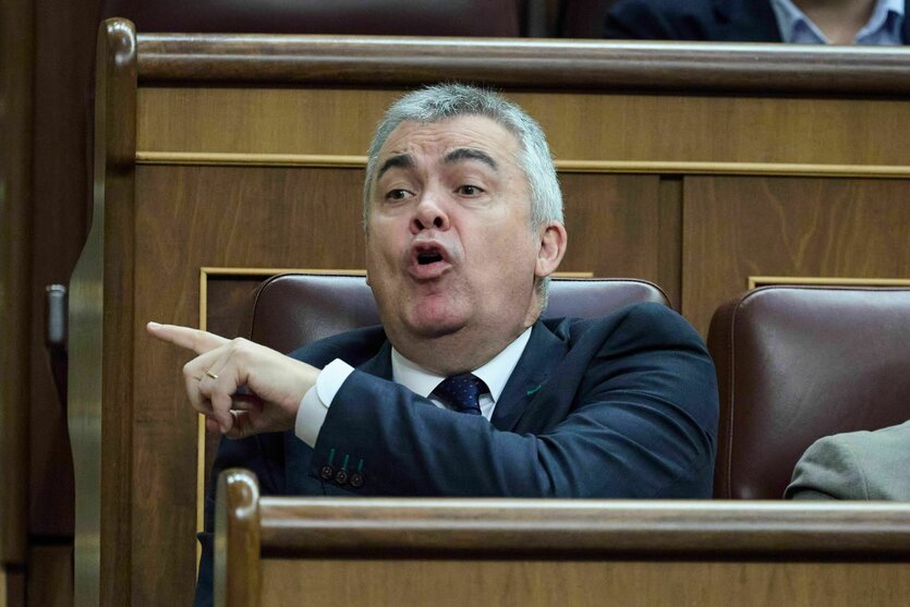Die inzwischen wegen mutmaßlicher Korruption festgenommen PSOE-Politiker Santos Cerdan