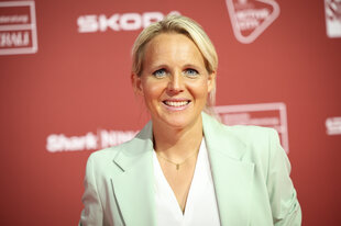 Friederike Kromp bei einem Pressetermin