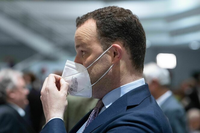 Ex-Gesundheitsminister Jens Spahn mit FFP2-Maske