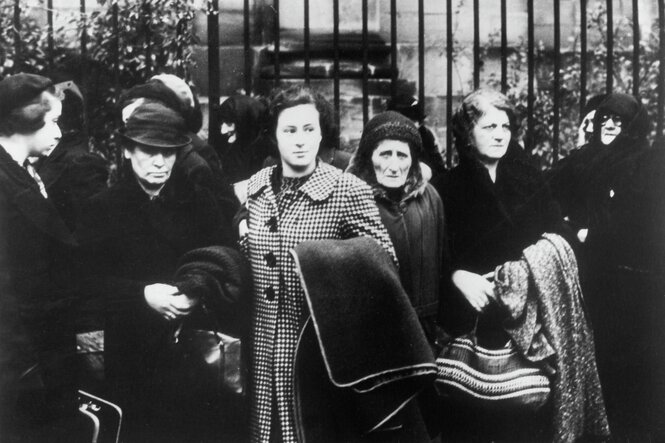 Ausweisung polnischer, jüdischer Frauen aus Nürnberg,