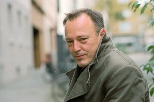 Porträt von Mirko Bonné.
