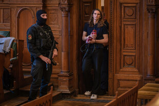 Maja T. vor dem Budapester Stadtgericht