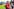 Klara Bühl gibt Autogramme