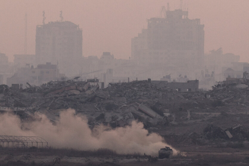 Zerstörung im Morgenlicht: Ein Blick von israelischer Seite auf den Gazastreifen