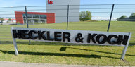Firmenschild von Heckler & Koch
