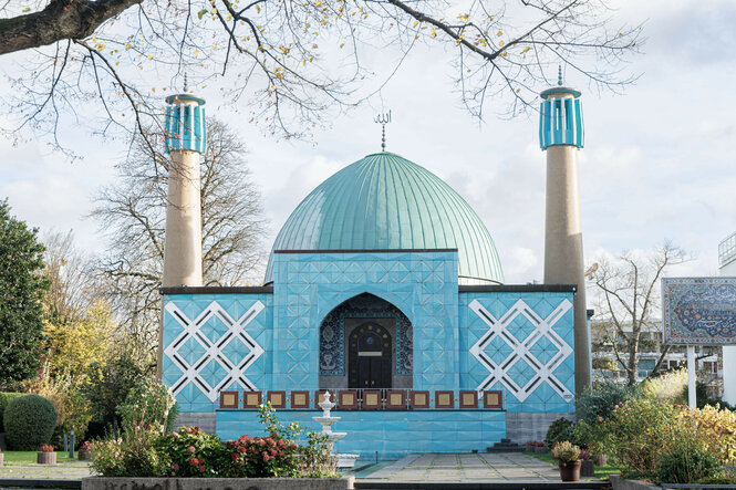 Blaue Moschee an der Hamburger Außenalster von außen
