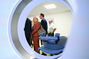 Gesundheitsministerin Nina Warken bei einem Pressetermin.
