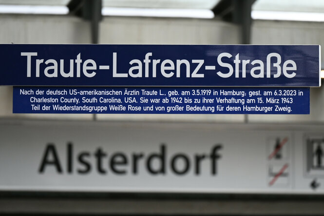 Ein Straßenschild mit der Aufschrift: Traute-Lafrenz-Straße