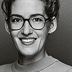 Portrait einer Frau mit Brille