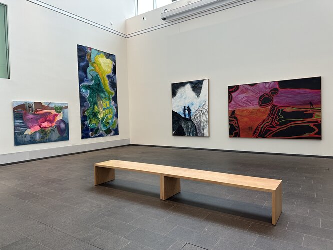 Ausstellungsansicht der Kunsthalle Emden mit Arbeiten von Bettina Semmer und Daniel Richter