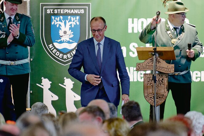 Merz beim Schützenfest