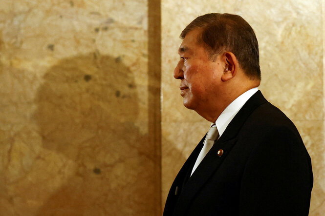 Der japanische Premierminister Shigeru Ishiba nimmt an der Eröffnungszeremonie der Parlamentssitzung in Tokio teil.